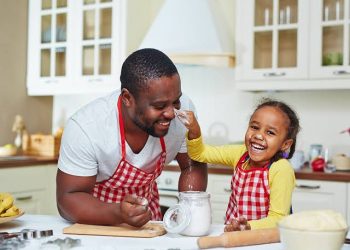Ingin Anak Lebih Pandai Mengelola Emosi? Coba 7 Cara Ini