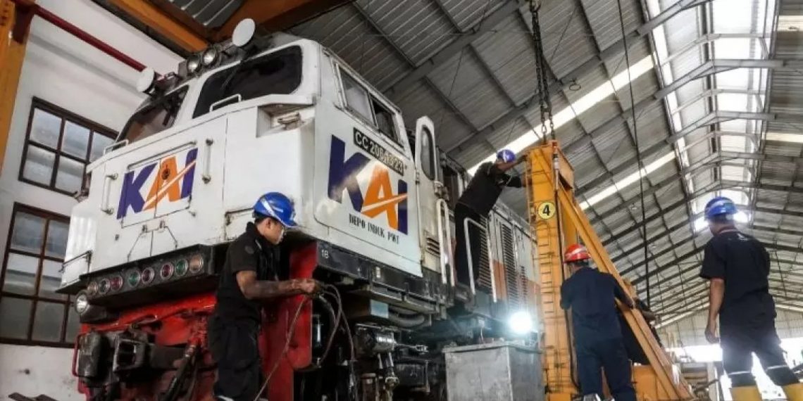 17 Perjalanan KRL Dipangkas, Rangkaian Jalani Perawatan Intensif