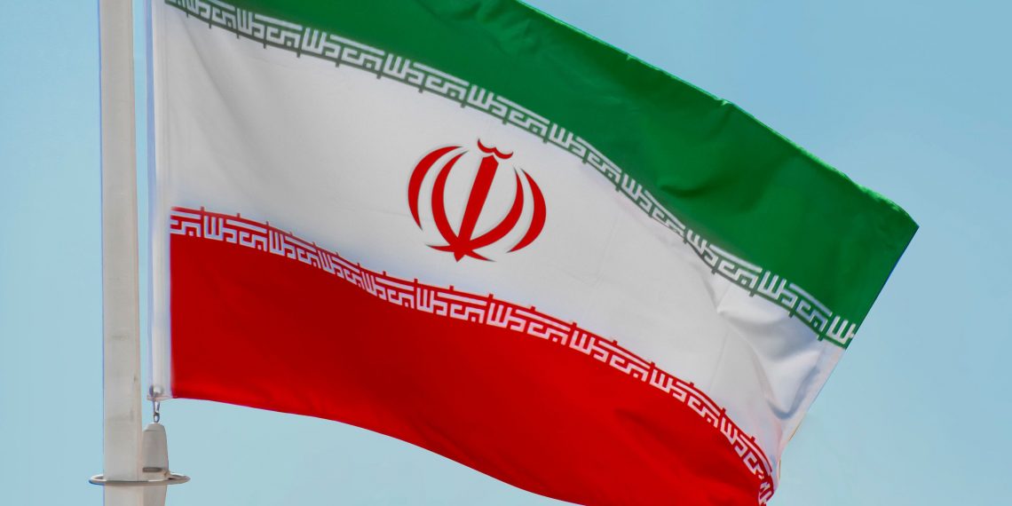 Bendera Iran - pexels/aboodi vesakaran