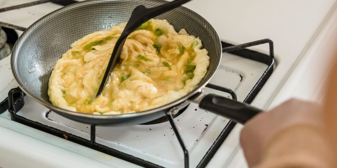 Memasak Telur - pexels/Annushka Ahuja