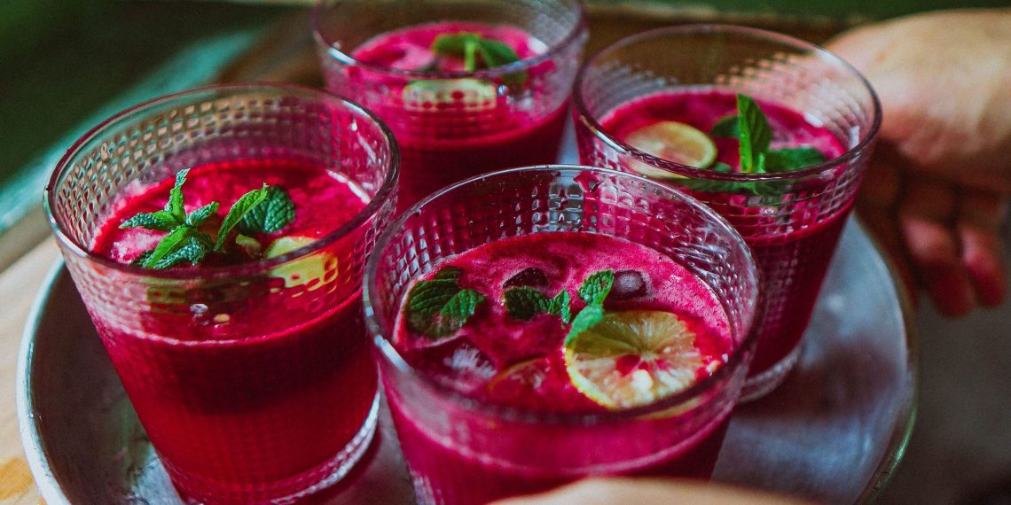 Jus Buah Bit - pexels/TIVASEE .