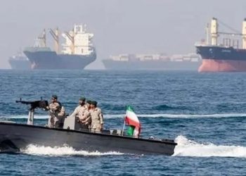Konflik Memanas, Iran Larang Kapal Militer AS Masuk Teluk Persia