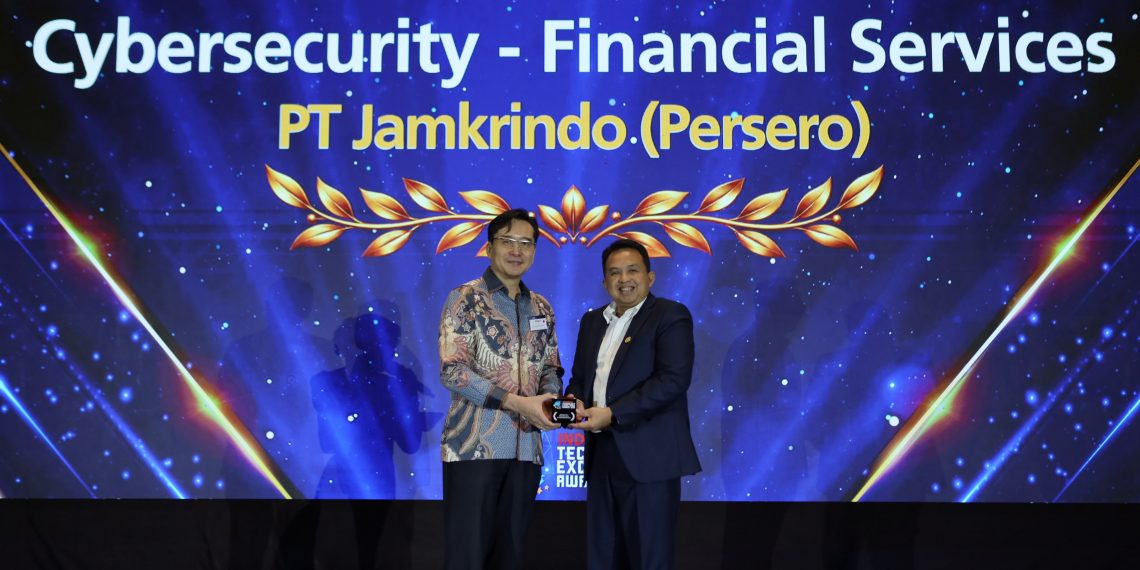 Jamkrindo Raih Penghargaan atas Keunggulan Keamanan Siber di Sektor Keuangan