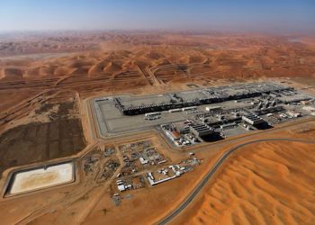 Saudi Turunkan Harga Jual Minyak bagi Pembeli dari Asia
