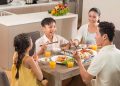 Psikolog Ungkap Manfaat Makan Bersama bagi Kecerdasan Anak