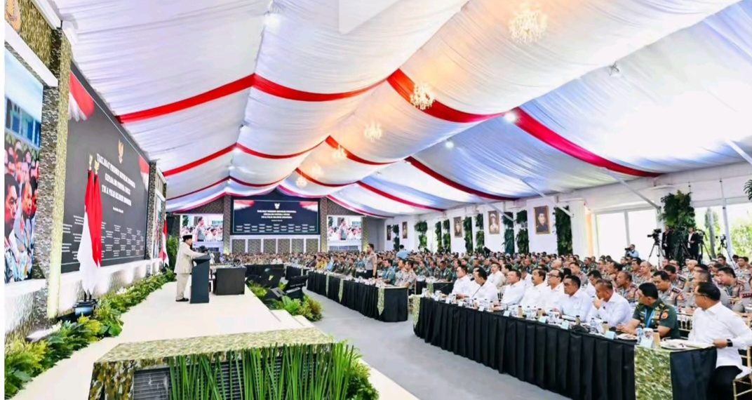 Prabowo kepada 800 Jenderal: Pertahankan Kepercayaan Rakyat, Utamakan Warga