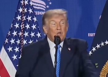 Trump Diam-diam Minta Militer AS Siapkan Serangan ke Iran