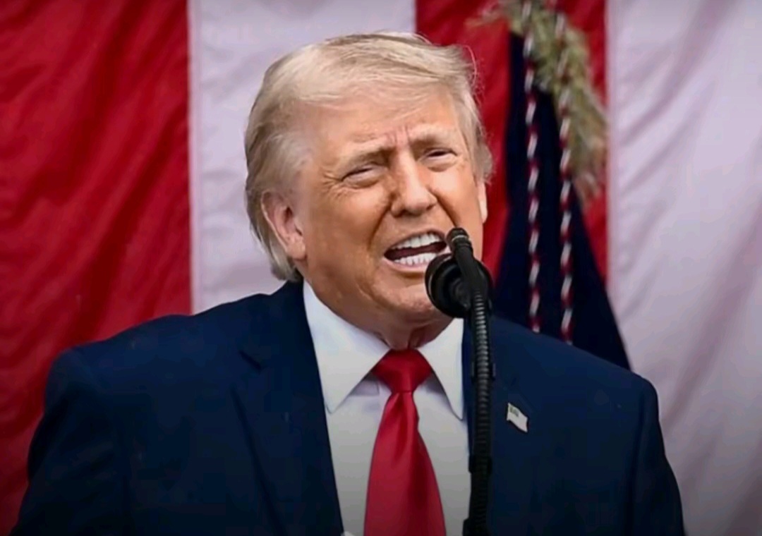 Trump Mau Namanya Dipakai untuk Dua Samudra Besar?