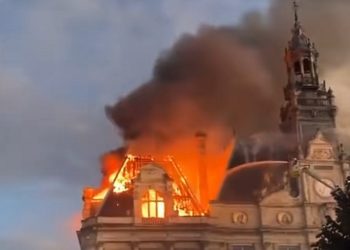 Kerusuhan di Prancis, Balai Kota Limoges Dibakar Massa