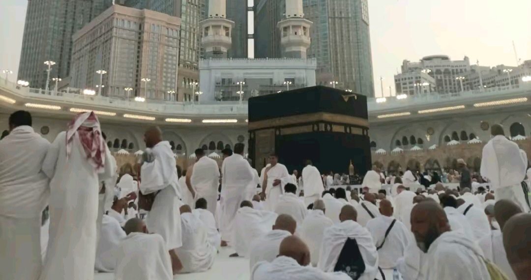 Serangan Houthi Picu Gangguan Penerbangan, 4.000 Jemaah Umrah Tertahan