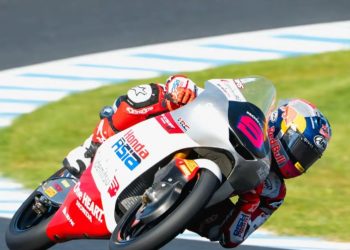 Veda Ega Bikin Kejutan, Start dari Posisi Pertama Moto3 Australia 2026