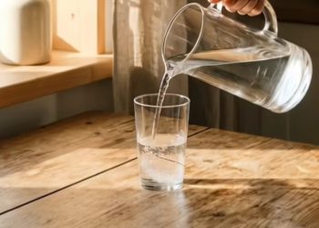 Tubuh Masih Haus Setelah Minum? Ini 8 Hal yang Bisa Jadi Penyebab