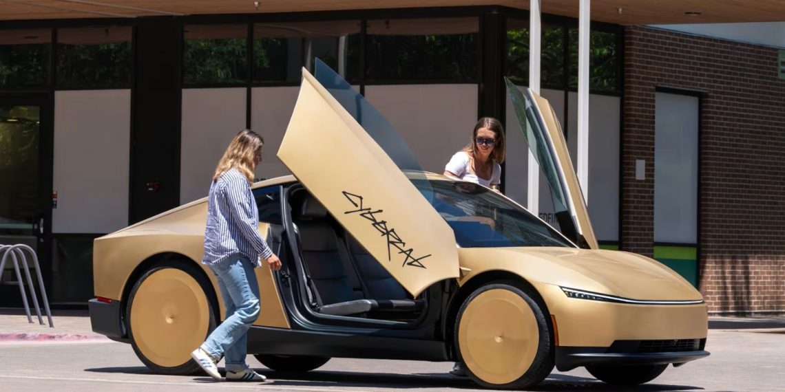 Tesla mengamankan fasilitas kredit senilai US$30 miliar untuk mendukung pengembangan Cybercab, robot Optimus, dan Tesla Semi.