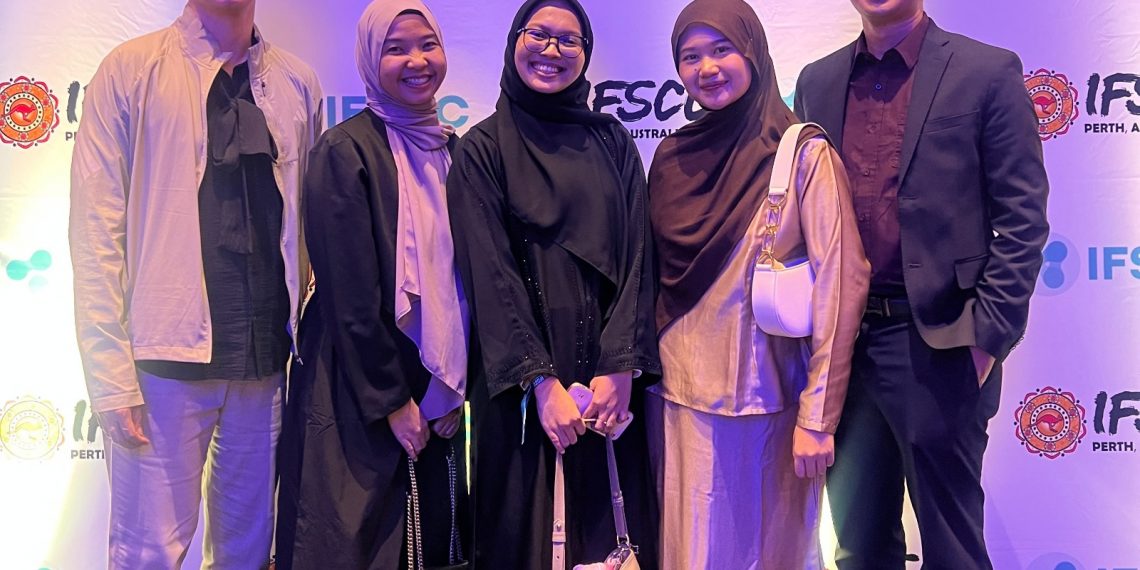 Riset sunscreen adaptif ParagonCorp masuk 10 besar riset terapan di IFSCC Congress 2026, Perth, Australia, bersama tiga penelitian lainnya.