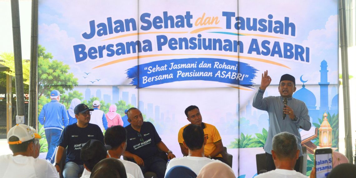 ASABRI Cabang Lhokseumawe berkolaborasi dengan sejumlah mitra menghadirkan jalan sehat, pemeriksaan kesehatan gratis, dan bazar sembako murah bagi pensiunan.