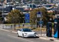 Penjualan kendaraan BBM di Australia turun 36,2 persen pada September 2026, sementara mobil listrik dan plug-in hybrid mencatat pertumbuhan pesat.