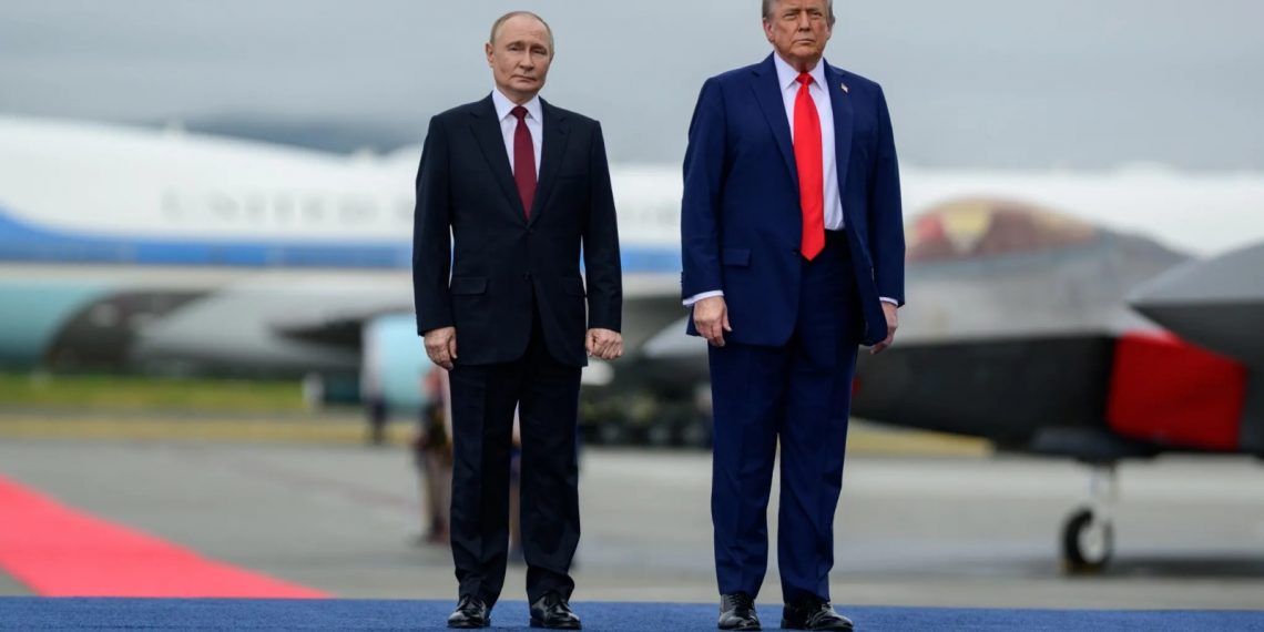 Donald Trump mengklaim Rusia dan Ukraina menyepakati gencatan senjata energi, tetapi Zelensky mengaku terkejut dan masih menunggu kepastian dari AS.