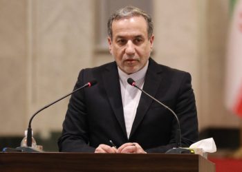 Menlu Iran Abbas Araghchi memperingatkan bahaya lingkungan akibat serangan AS-Israel terhadap fasilitas energi, termasuk risiko pencemaran udara, tanah, dan air.