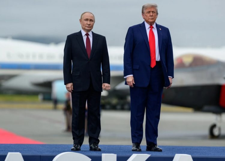 Vladimir Putin mengumumkan tanker pertama berisi 40 ribu ton solar Rusia siap berangkat pekan ini untuk memasok pasar global, termasuk AS.