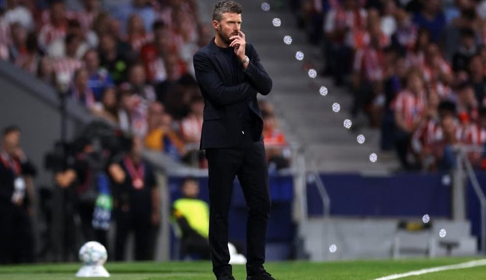 Manchester United dikabarkan mempertimbangkan Julian Nagelsmann, Antonio Conte, Eddie Howe, dan Unai Emery sebagai kandidat pengganti Michael Carrick.
