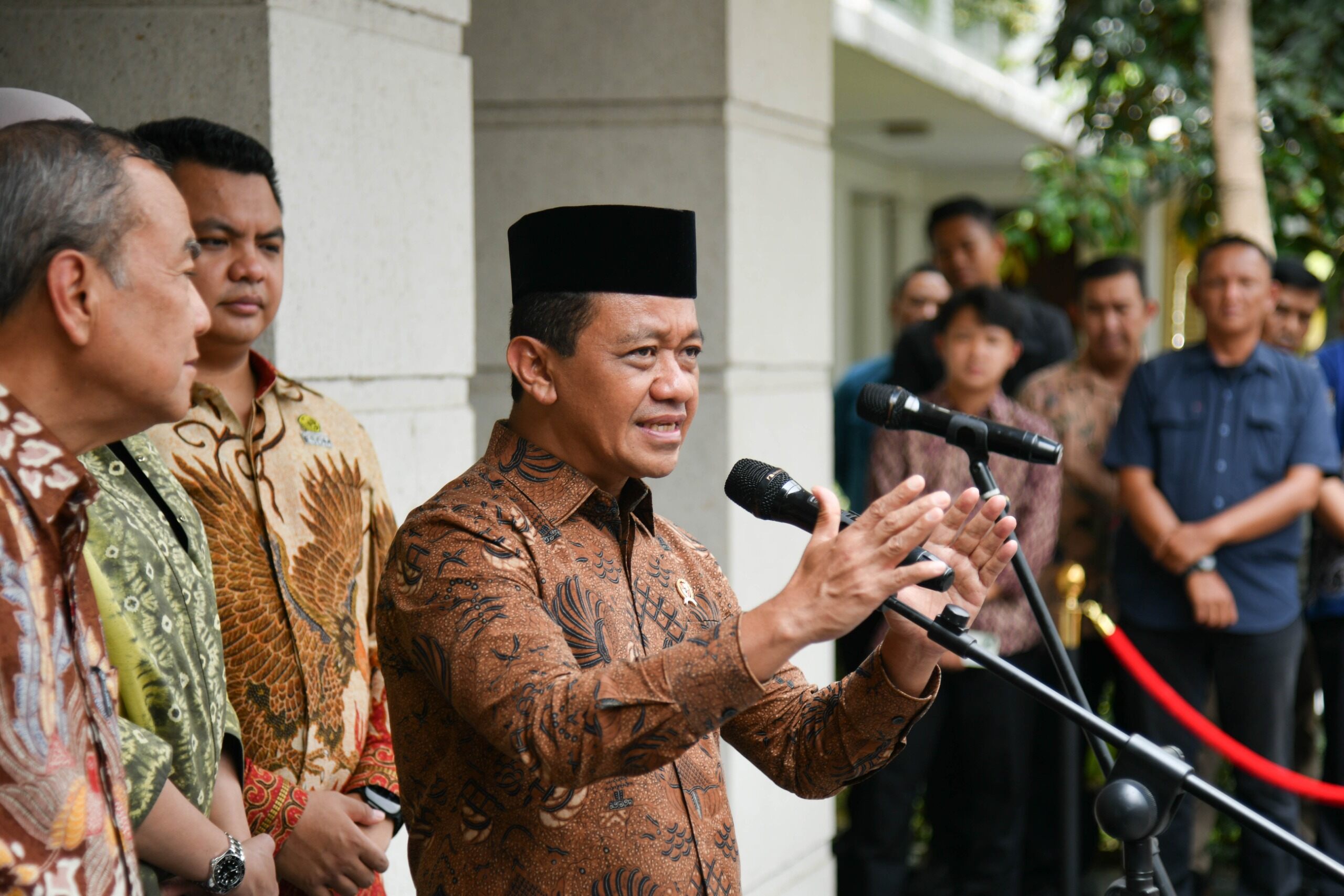 BBM Nasional Aman, Bahlil Dorong Pengiriman Lebih Cepat ke Daerah