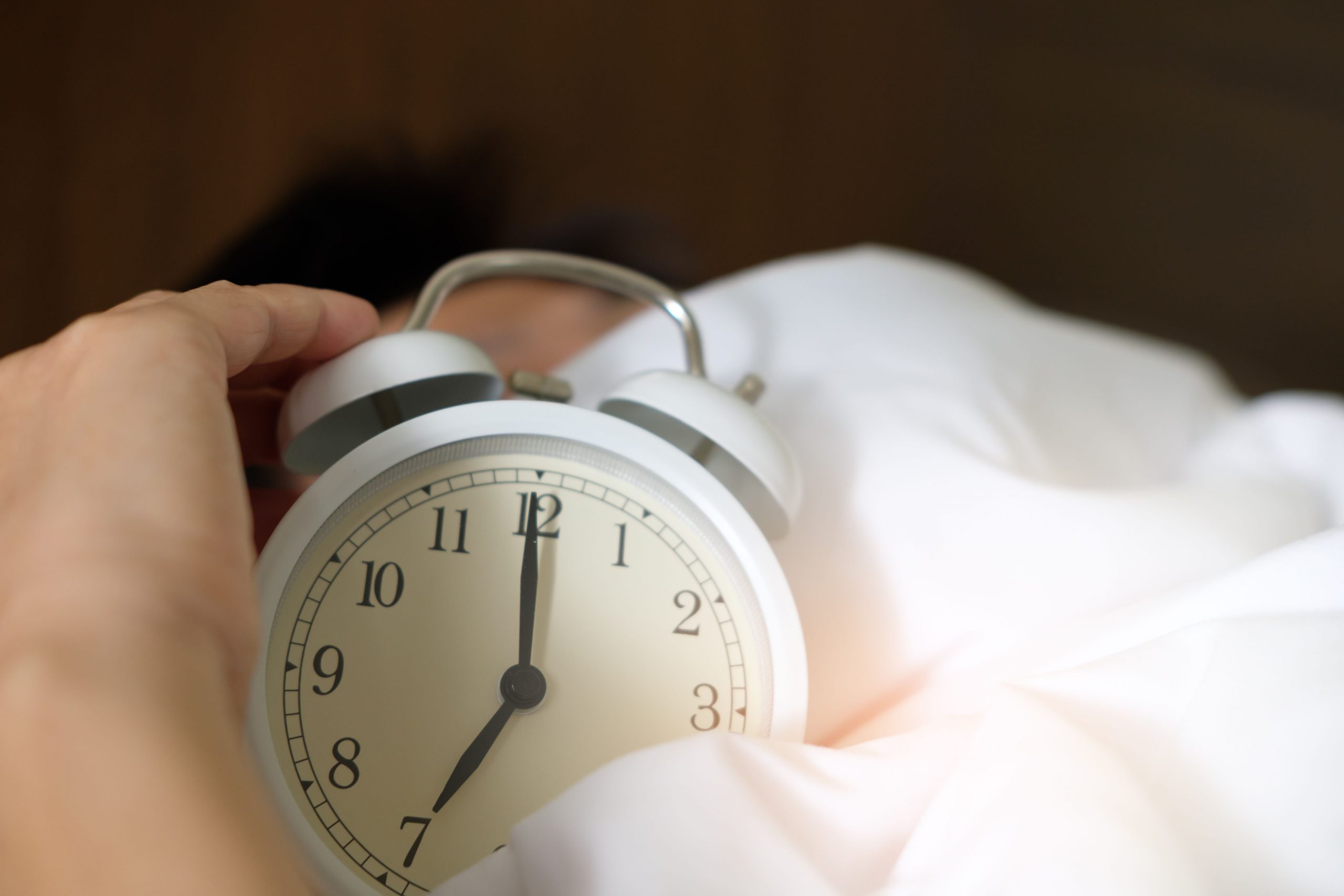 Ini Alasan Mengapa Sulit Bangun Meski Alarm Berbunyi