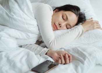 Tidur Nyenyak - pexels/Ketut Subiyanto