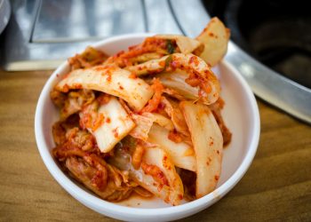 Kimchi - pexels/makafood