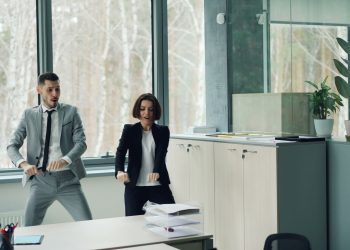 Pekerja Kantoran Harus Banyak Bergerak - pexels/Vitaly Gariev