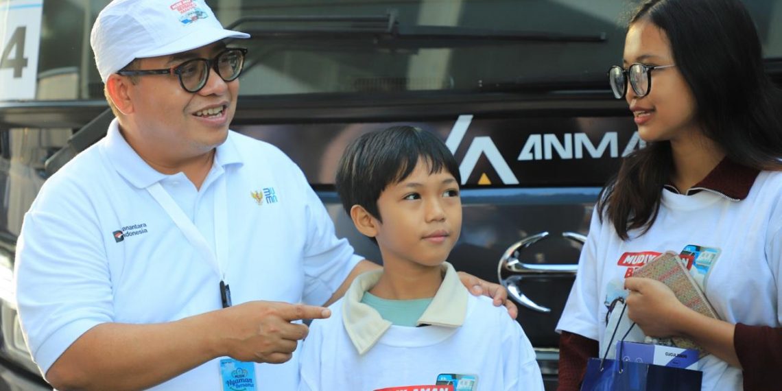 Jamkrindo Joins BUMN Free Eid Travel Program, Sends Off Thousands in Jakarta