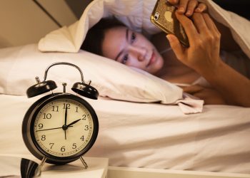 These 15 Everyday Habits May Be Speeding Up Aging Without You Realizing