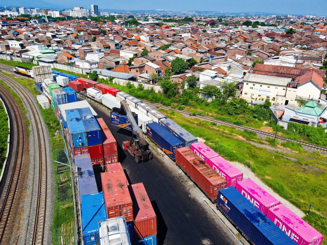KAI Logistik Plans Higher Container Capacity to Strengthen Semarang Distribution