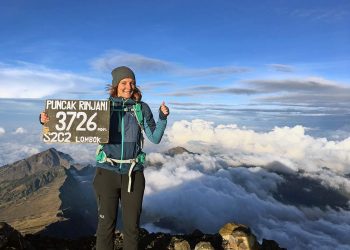 Mount Rinjani Draws Over 1,500 Hikers During Long Weekend