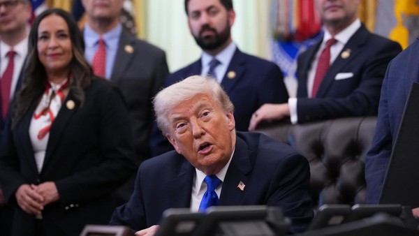 Trump Claims Positive Talks With Iran, Signals US Escort in Hormuz