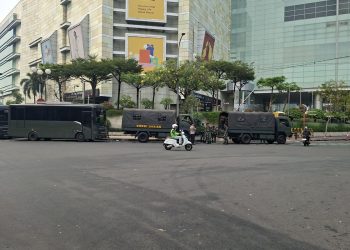 Police Deploy Intelligence Officers to Redirect Student Protest Away From HI Roundabout