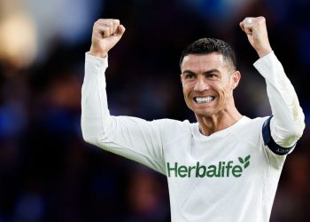 What Footballers Should Eat Before a Match, According to a Sports Nutrition Expert