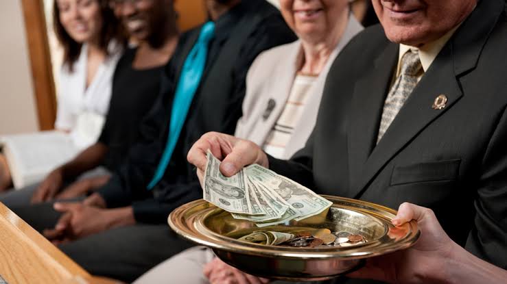 Nearly 100,000 Swiss Residents Leave Churches to Escape Church Taxes