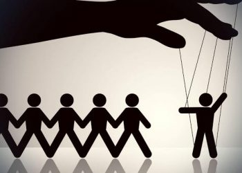 7 Signs You're Dealing With a Master Manipulator