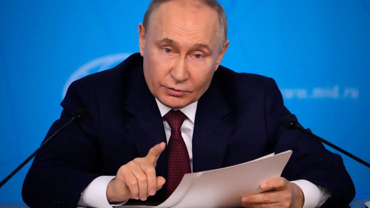 Putin Rejects Ukraine Truce Proposal, Vows to Capture All Annexed Regions