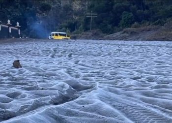 Bromo Covered in Frost as Temperatures Hit Freezing Point to 0°C
