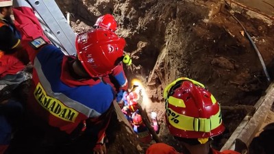 4-Year-Old Dies After Falling Into Narrow Construction Hole in Jakarta