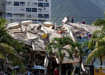 Venezuela Earthquake Leaves 1,430 Dead, Thousands Still Missing