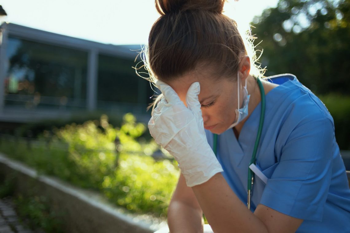 AI Replaces 12 Nurses at New York Hospital, Union Challenges Layoffs