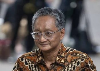 Public Works Minister Says 6,000 Employees Linked to Suspected Online Gambling Transactions