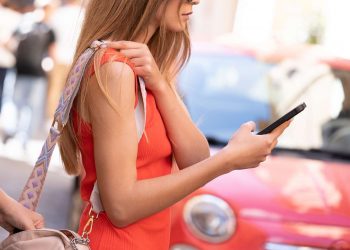 These Are the World's 5 Riskiest Cities for Tourist Scams and Pickpocketing