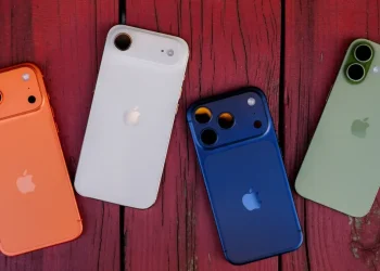 Apple May Let Customers Rent iPhones and Macs Through New Subscription Program
