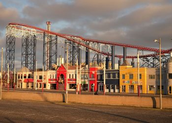100-Year-Old Roller Coaster Halted Mid-Ride at UK Theme Park