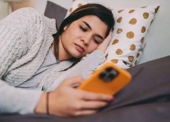 Too Much Screen Time? Here's Why You May Have 'Popcorn Brain'