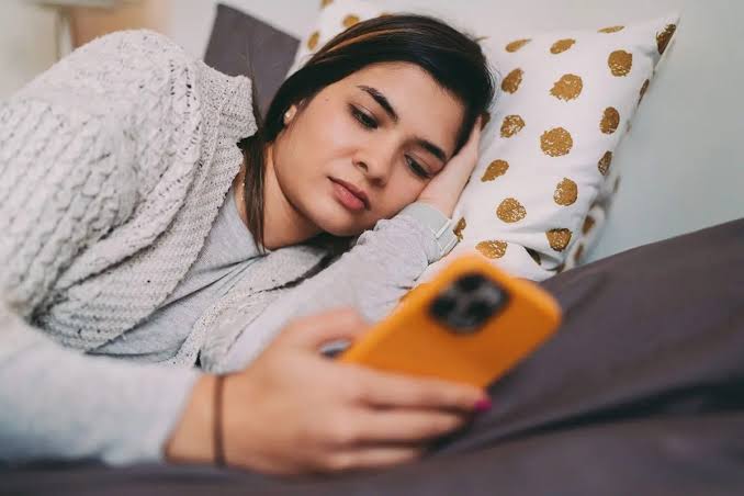Too Much Screen Time? Here's Why You May Have 'Popcorn Brain'