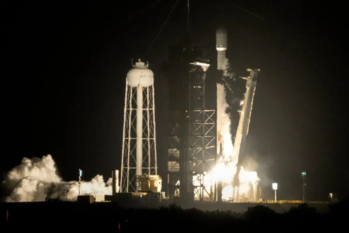 4-Ton SpaceX Rocket Set to Crash Into the Moon, Leaving a 27-Meter Crater